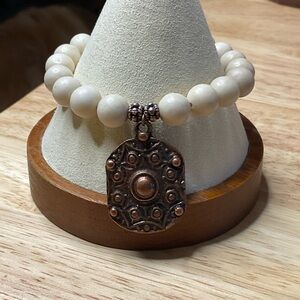 RiverStone (10 mm) with Copper Charm